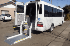 マイクロバス 車イス移動車