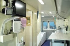 胸部レントゲン車